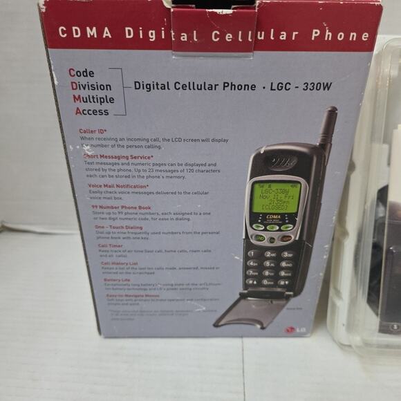 Vintage Flip Phone LGC-330W CDMA Dual Band Digital Cellular Phone Large LCD - Picture 4 of 8